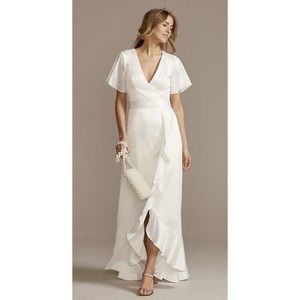 New with tags David’s Bridal satin wedding dress size 12